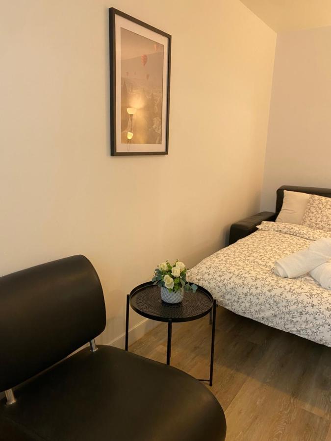 Luxsuite Aubervilliers Esterno foto